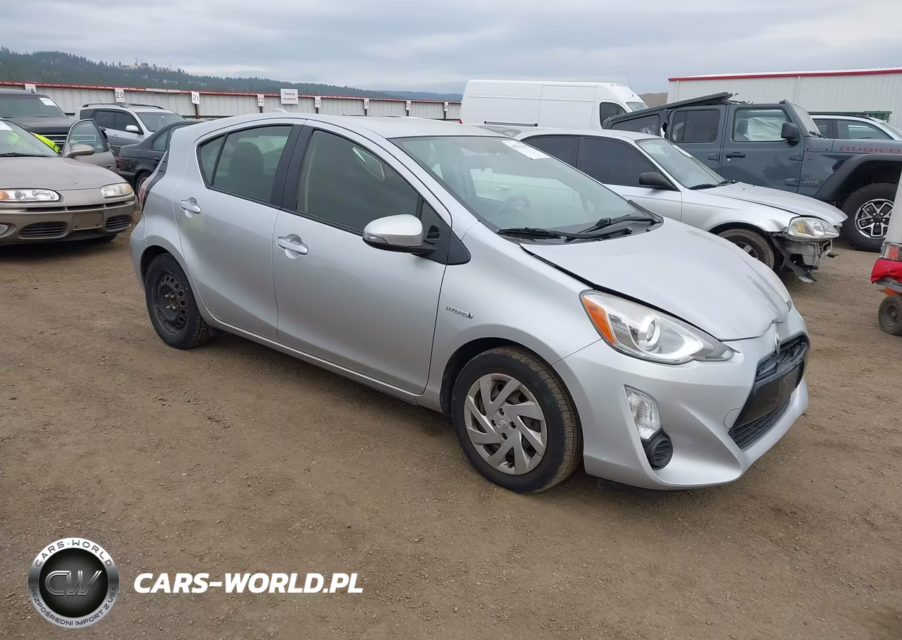 2015 Toyota Prius C Two – zdjęcie 1 z 17