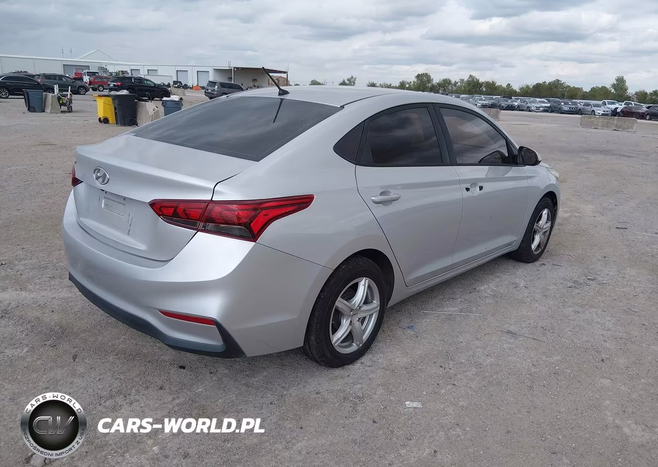 2019 Hyundai Accent Se VIN:3KPC24A37KE041081 - 4