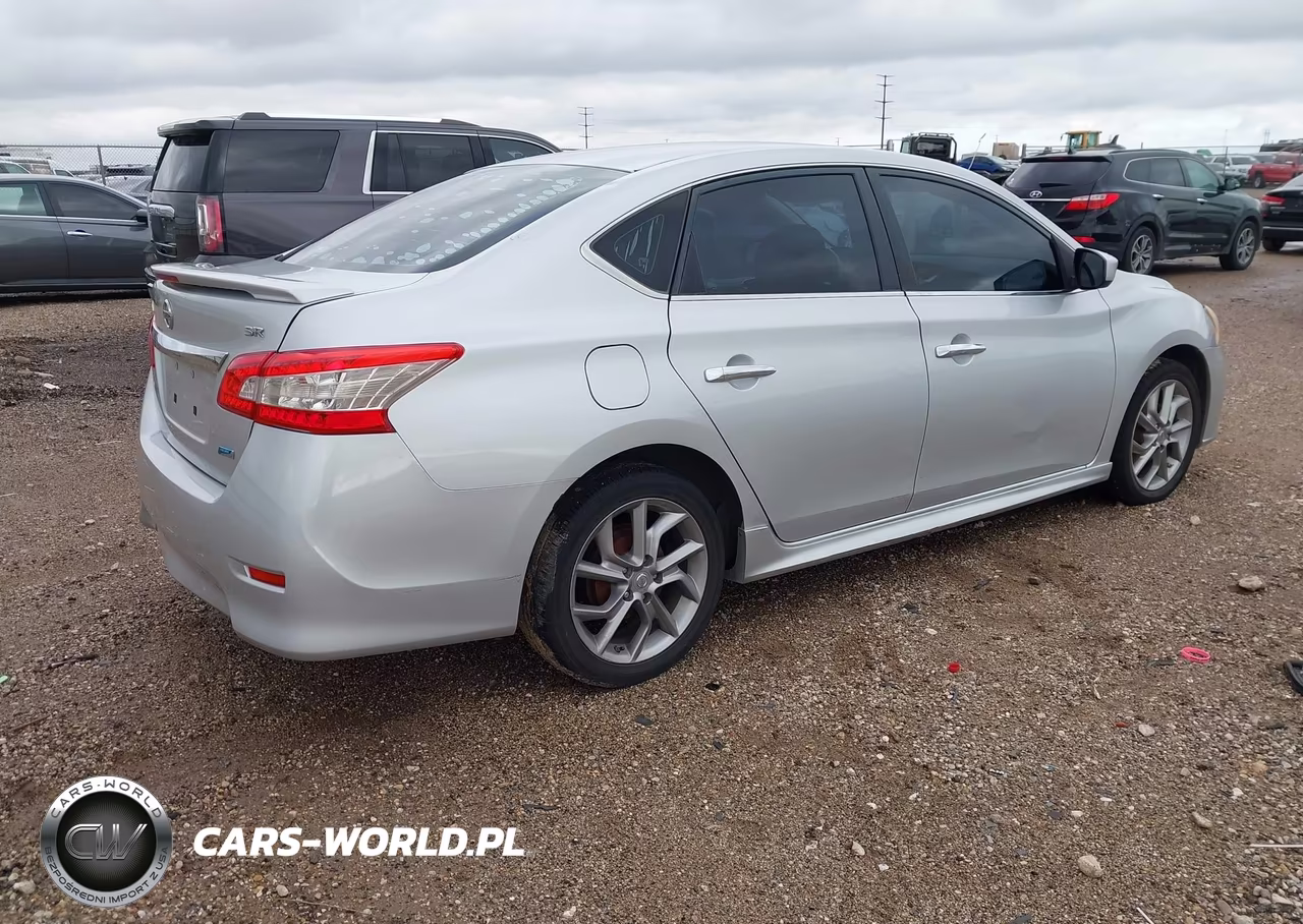 2013 Nissan Sentra Sr VIN:3N1AB7AP3DL786777 - 4
