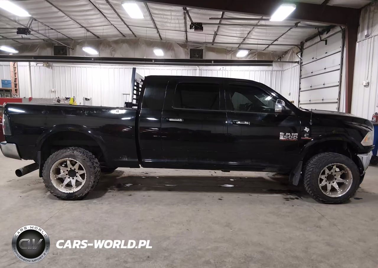 2013 Ram 2500 Laramie VIN:3C6UR5NL6DG607715 - 13