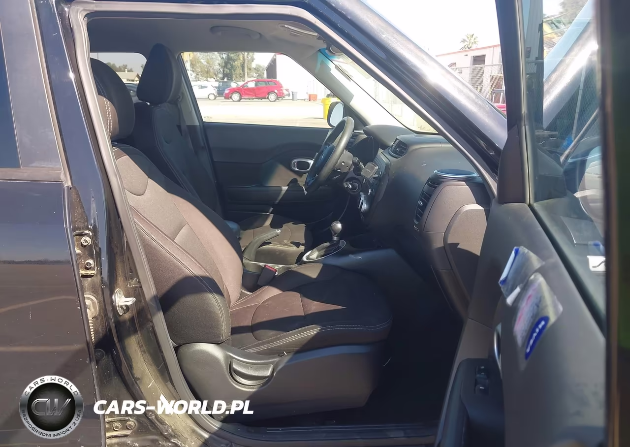 2016 Kia Soul VIN:KNDJN2A21G7318440 - 5