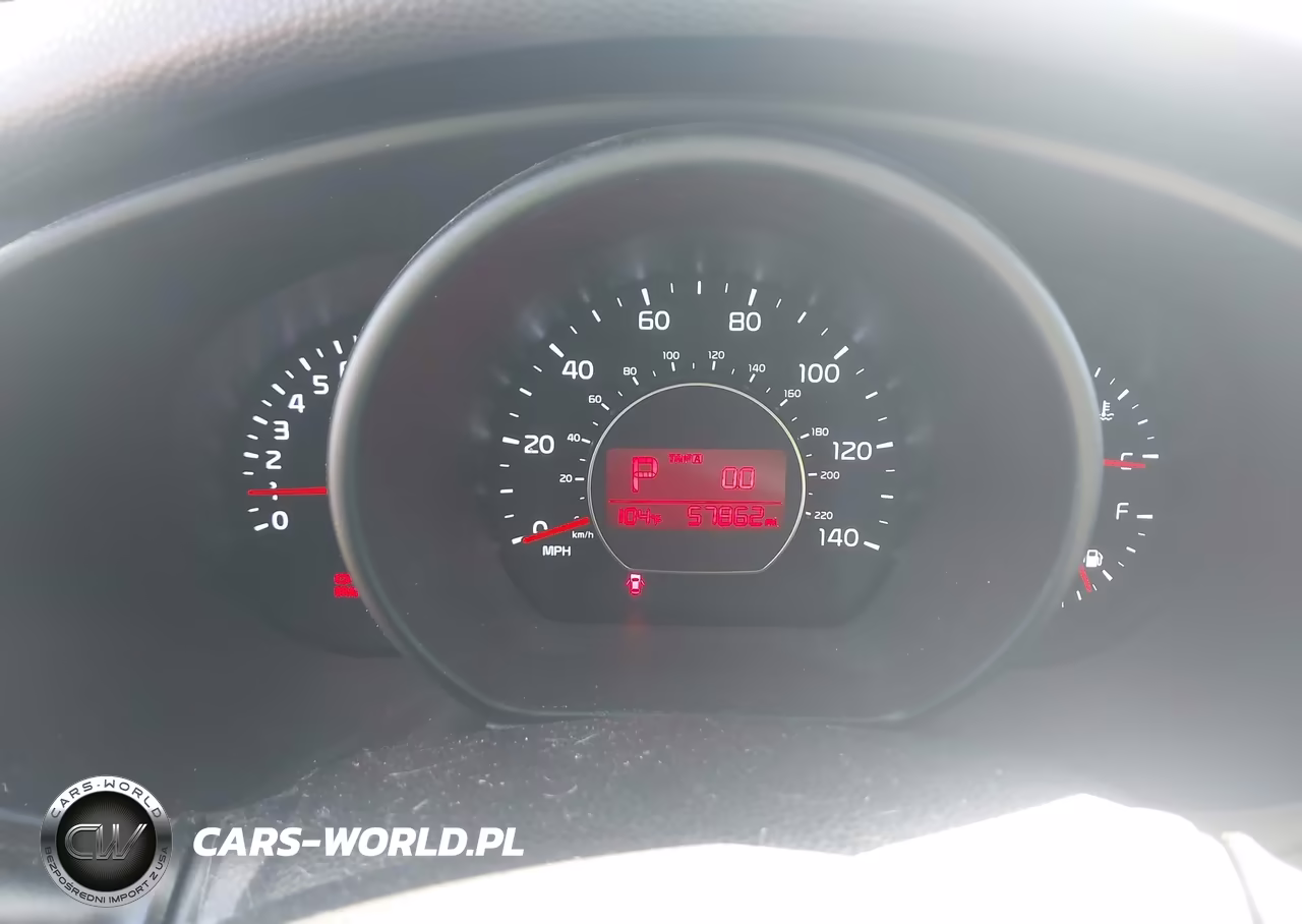 2016 Kia Soul VIN:KNDJN2A21G7318440 - 7