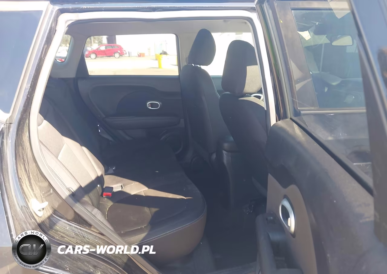 2016 Kia Soul VIN:KNDJN2A21G7318440 - 8