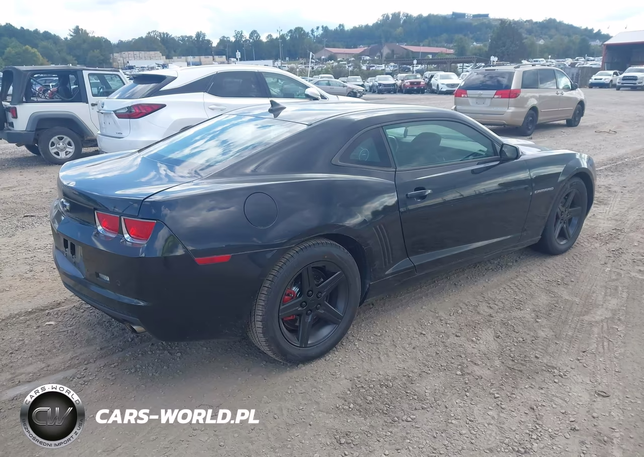 2011 Chevrolet Camaro 1Lt VIN:2G1FB1ED9B9143939 - 4