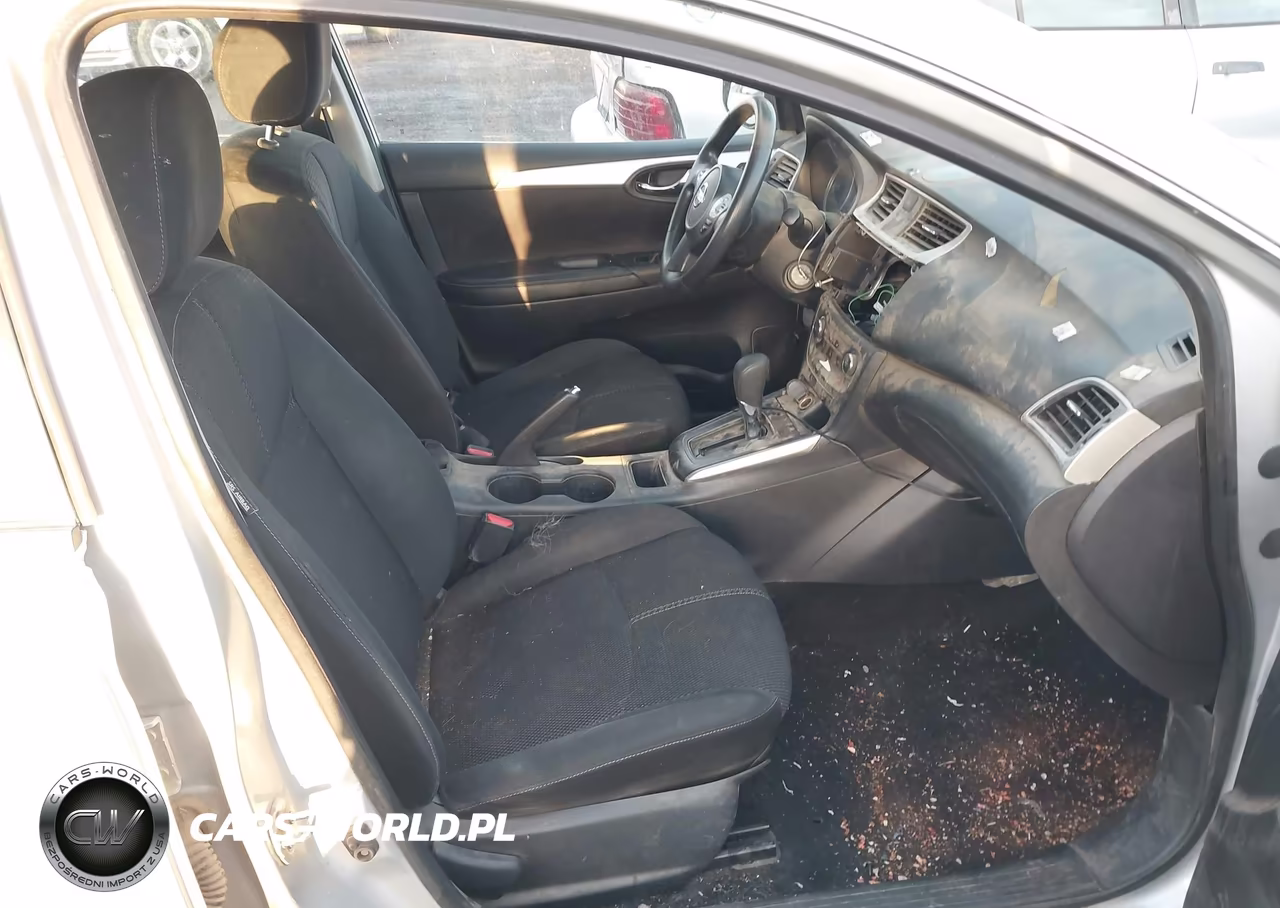 2018 Nissan Sentra S VIN:3N1AB7AP5JY326373 - 5