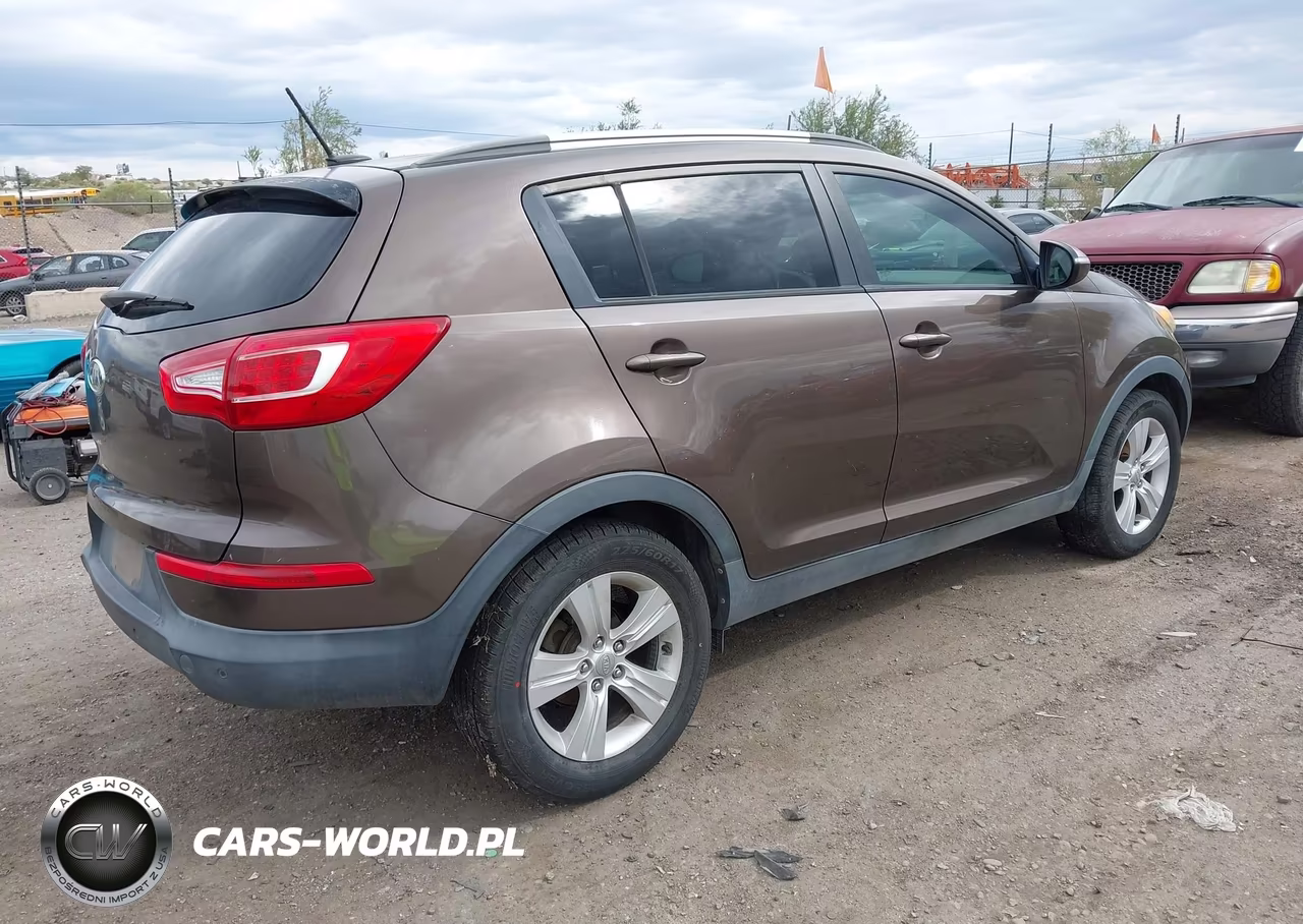 2011 Kia Sportage Lx VIN:KNDPB3A28B7077591 - 4