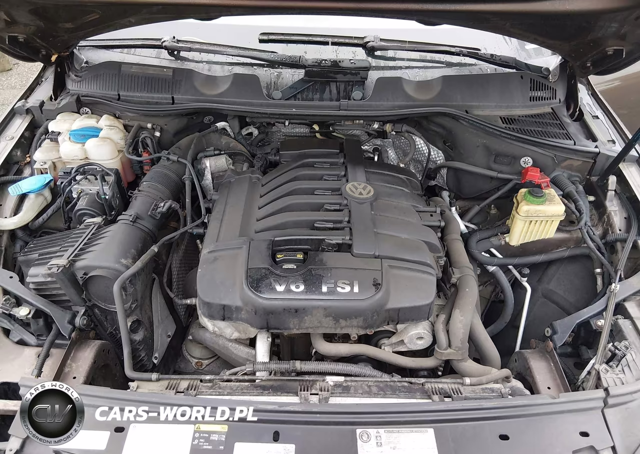 2014 Volkswagen Touareg 3.6L Sport VIN:WVGEF9BP5ED009730 - 10