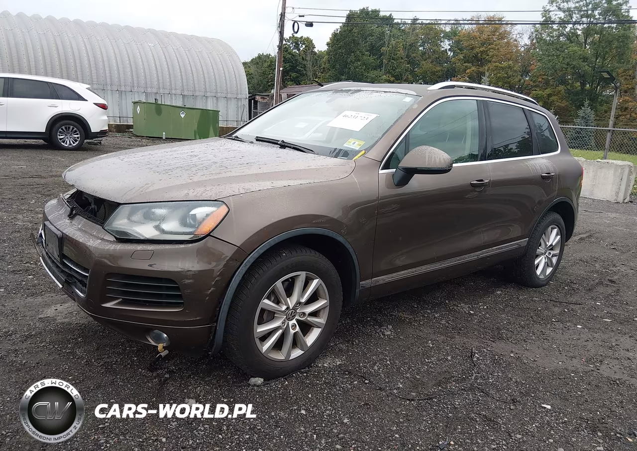 2014 Volkswagen Touareg 3.6L Sport VIN:WVGEF9BP5ED009730 - 2
