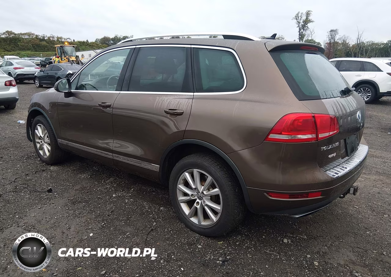 2014 Volkswagen Touareg 3.6L Sport VIN:WVGEF9BP5ED009730 - 3