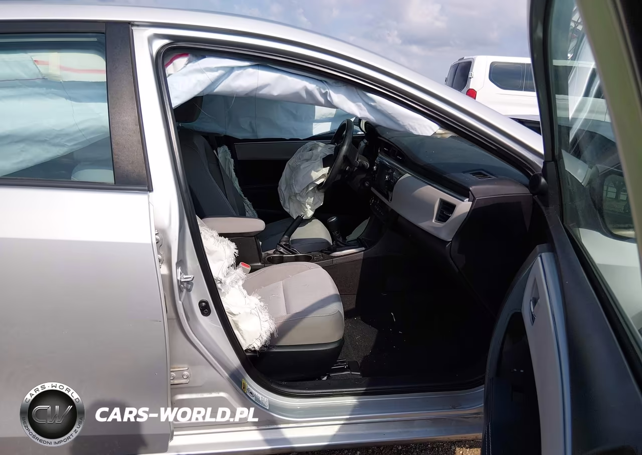 2016 Toyota Corolla Le Plus VIN:5YFBURHE9GP403525 - 5