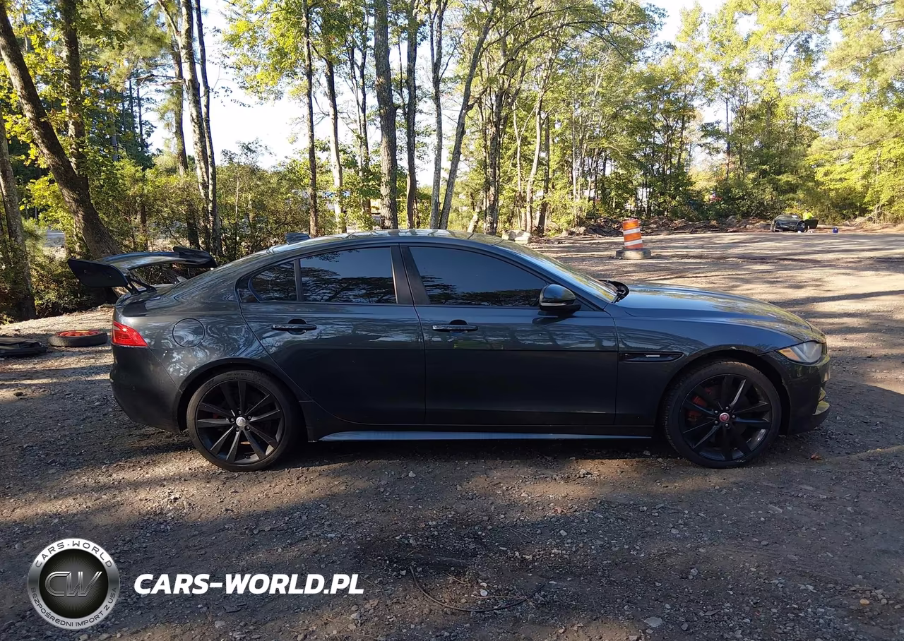 2017 Jaguar Xe 35T R-Sport VIN:SAJAL4BV5HA951488 - 13