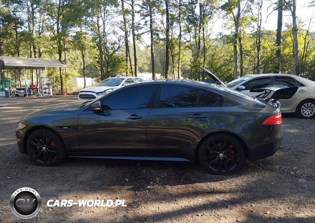 2017 Jaguar Xe 35T R-Sport VIN:SAJAL4BV5HA951488 - 14
