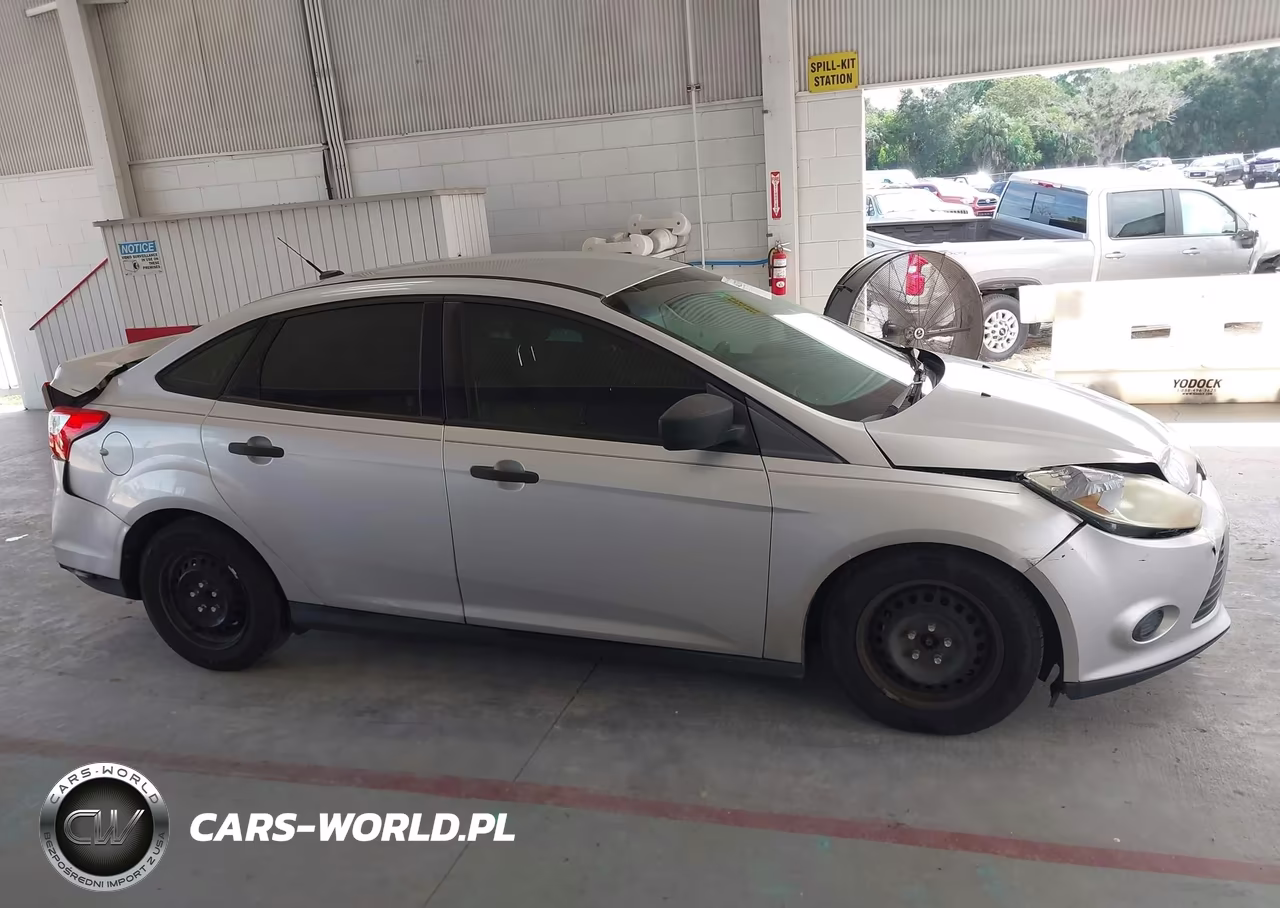 2012 Ford Focus S VIN:1FAHP3E29CL277054 - 14