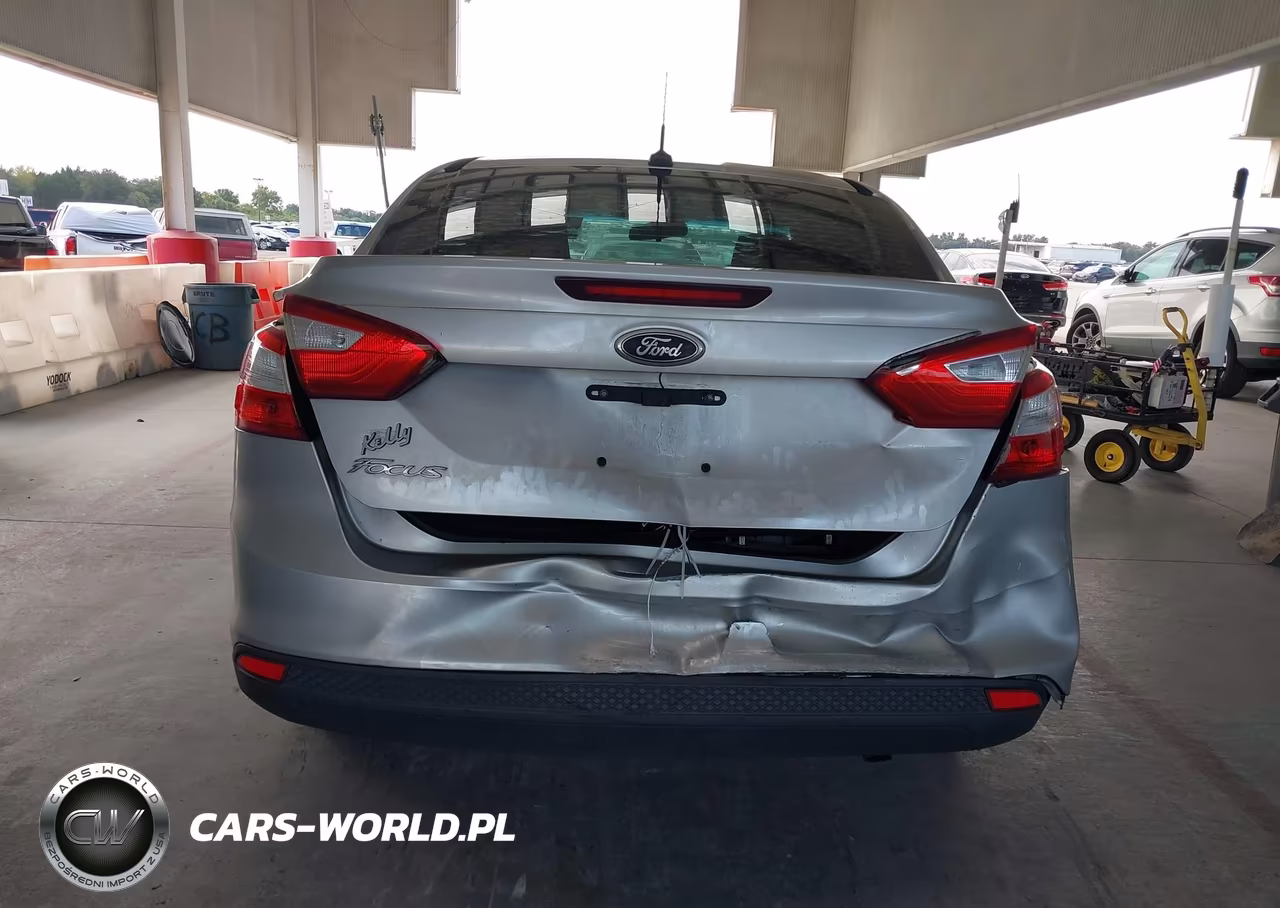 2012 Ford Focus S VIN:1FAHP3E29CL277054 - 17