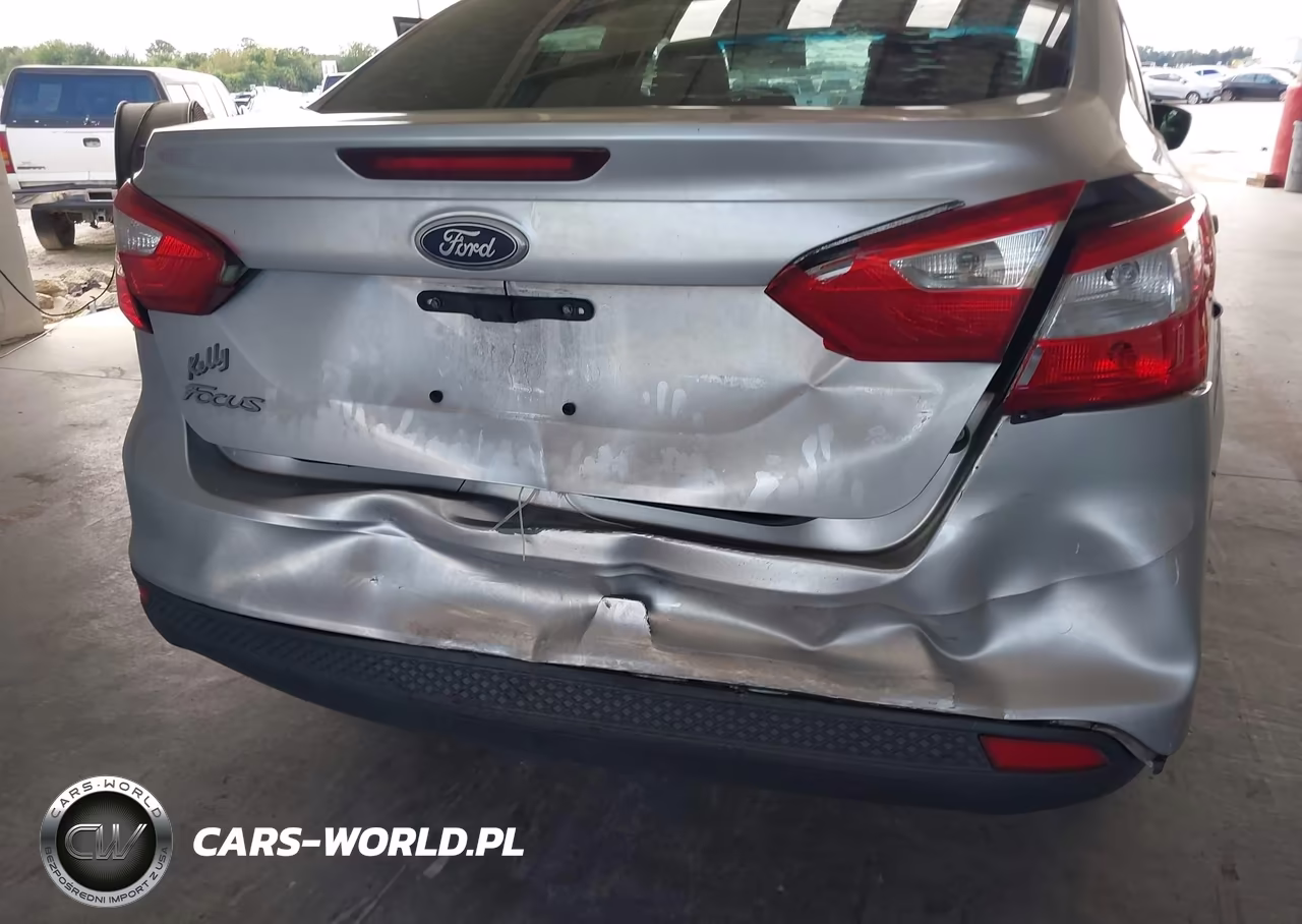 2012 Ford Focus S VIN:1FAHP3E29CL277054 - 6