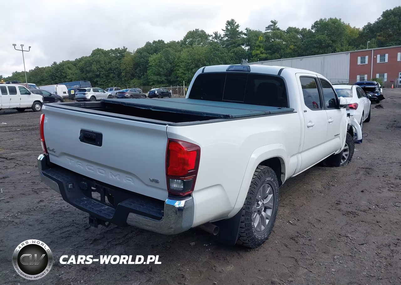 2018 Toyota Tacoma Sr5 V6 VIN:3TMDZ5BN2JM043427 - 4