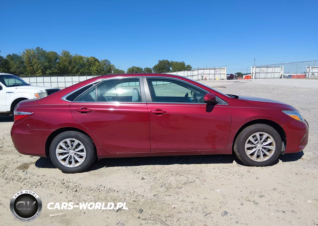 2017 Toyota Camry Le VIN:4T1BF1FK6HU762870 - 14