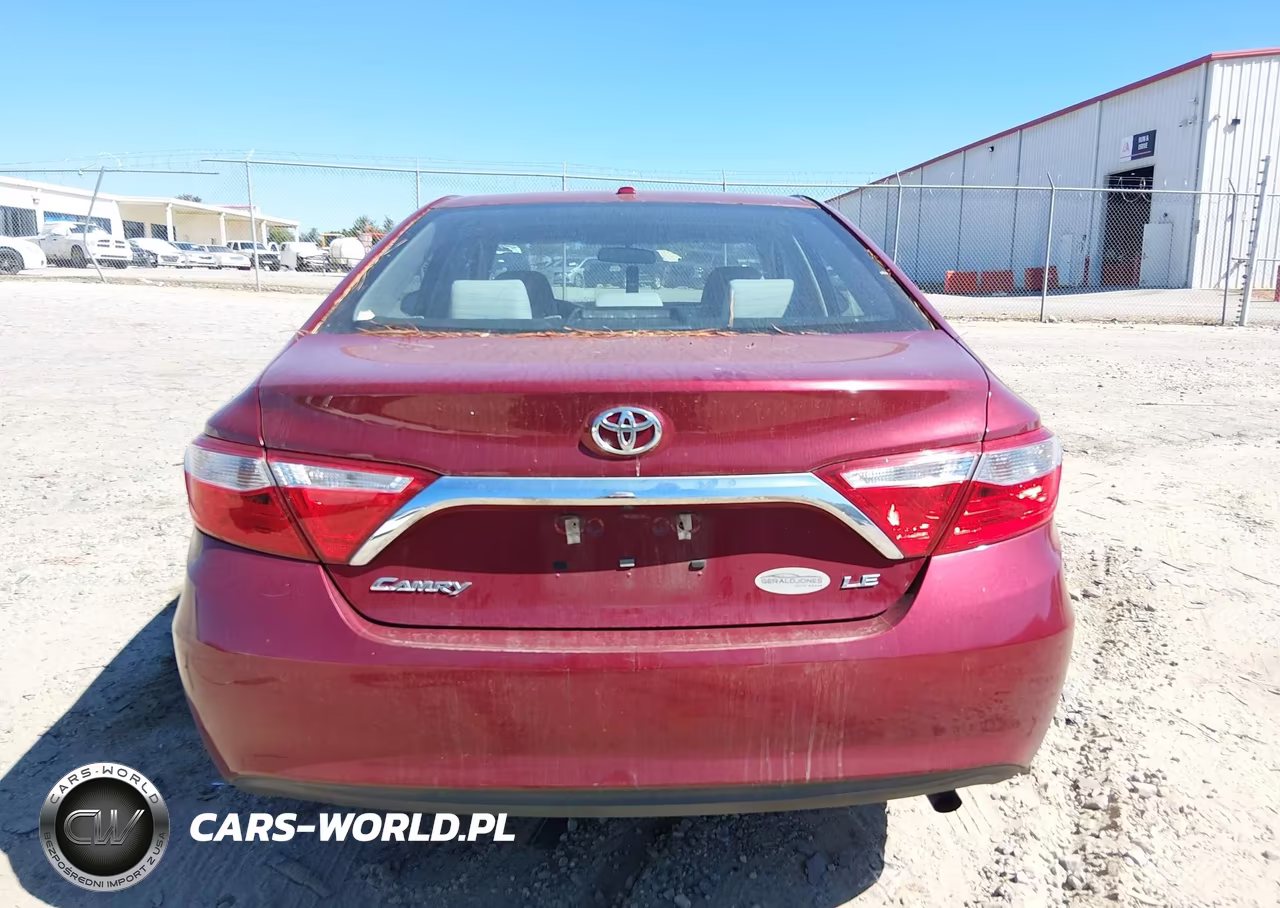 2017 Toyota Camry Le VIN:4T1BF1FK6HU762870 - 17