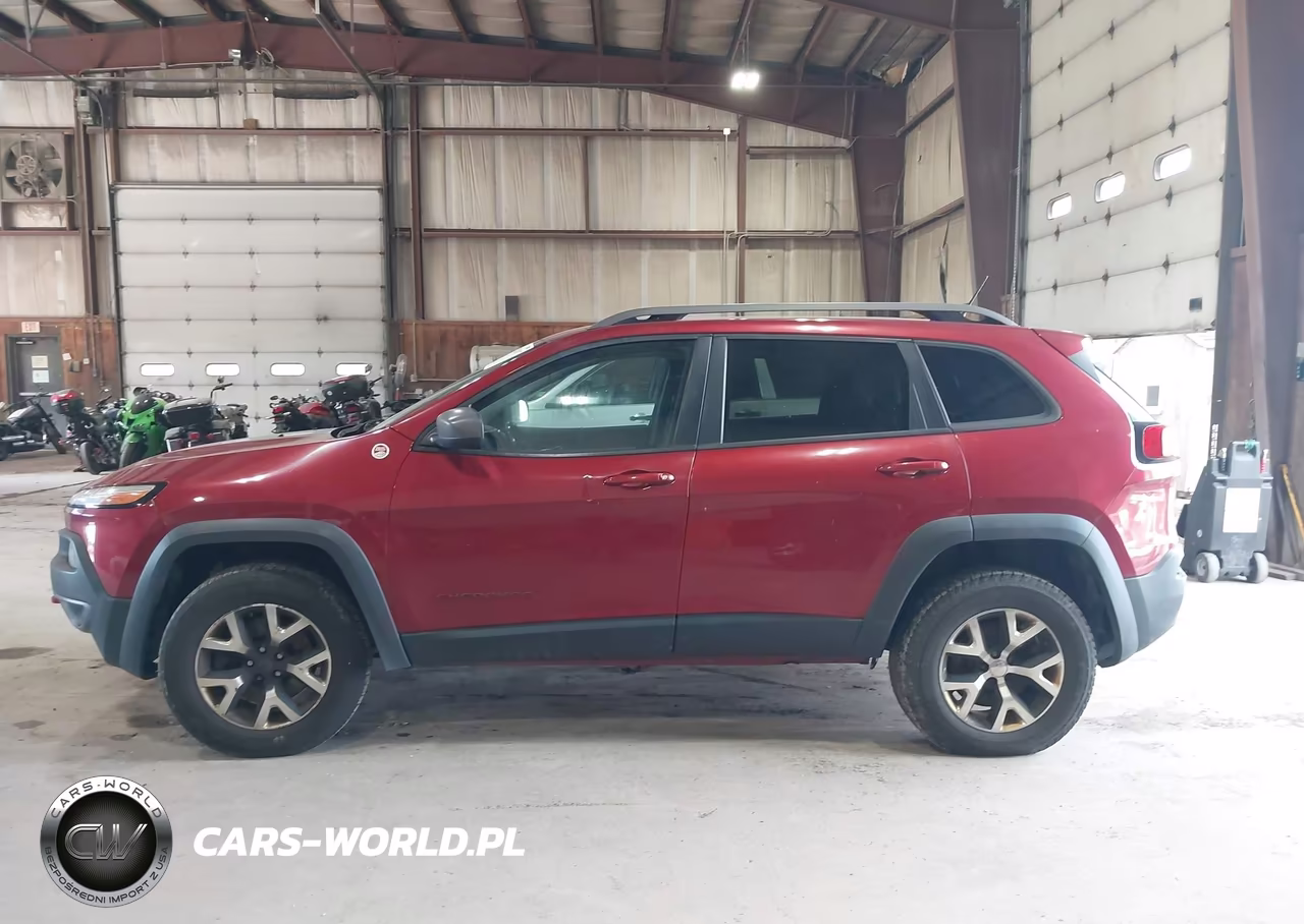 2015 Jeep Cherokee Trailhawk VIN:1C4PJMBS5FW653494 - 14