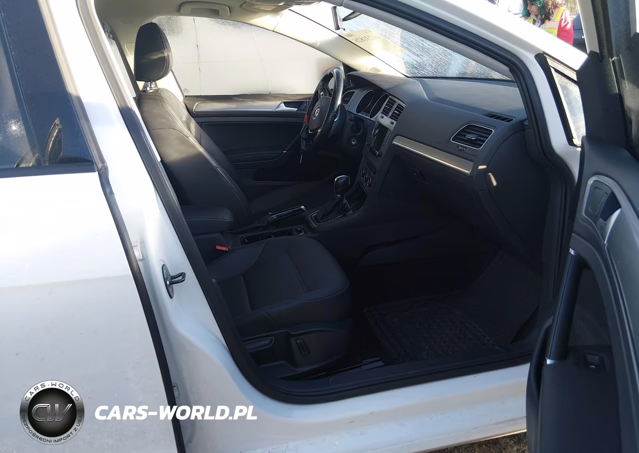 2015 Volkswagen Golf VIN:3VW217AU7FM063650 - 5