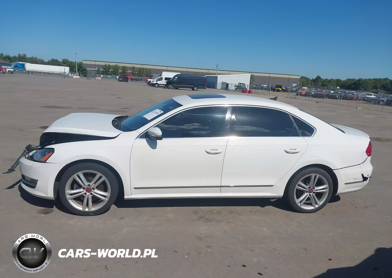 2015 Volkswagen Passat 1.8T Sel Premium VIN:1VWCT7A33FC046402 - 14