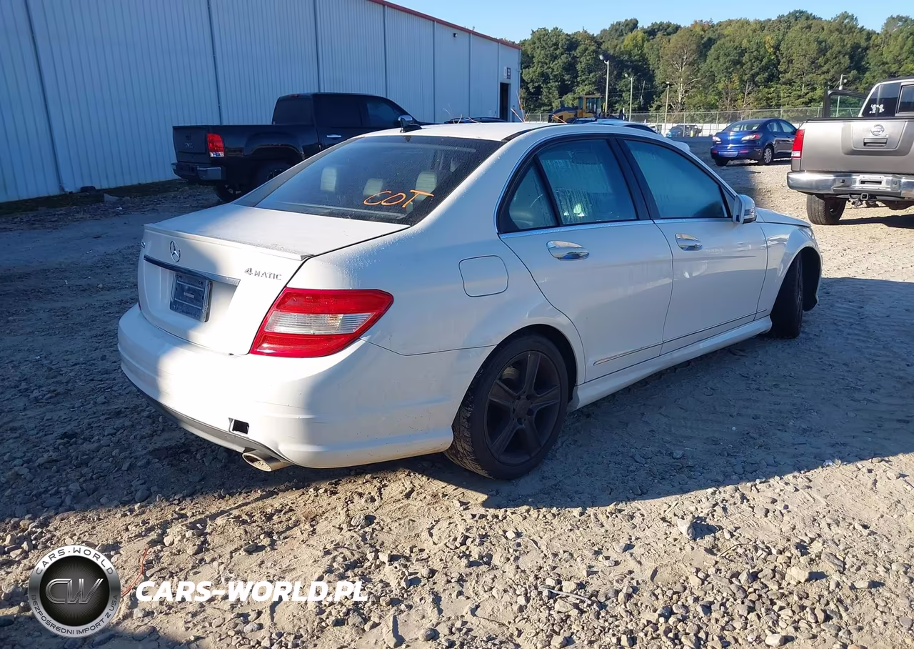 2010 Mercedes-Benz C 300 Sport 4Matic VIN:WDDGF8BB7AF446242 - 4