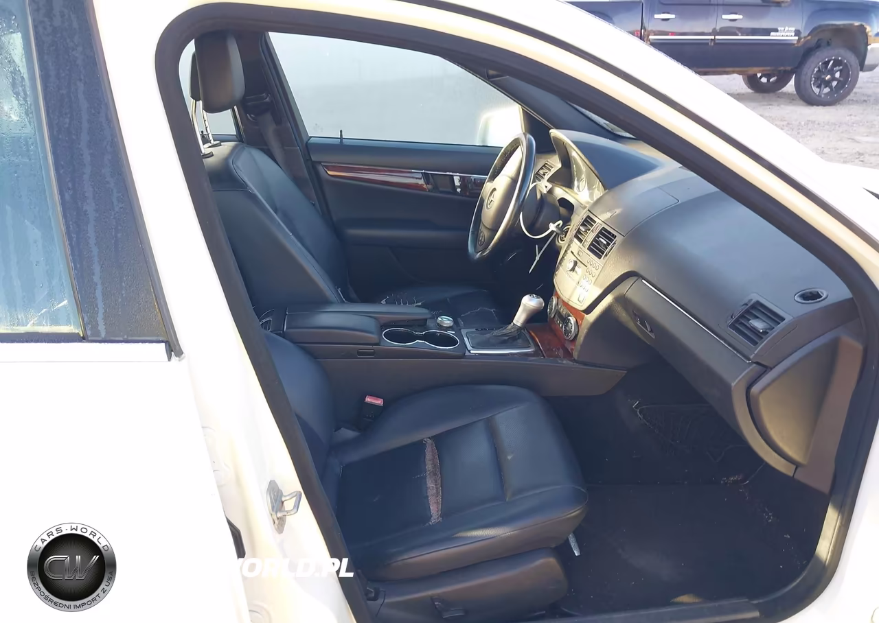 2010 Mercedes-Benz C 300 Sport 4Matic VIN:WDDGF8BB7AF446242 - 5