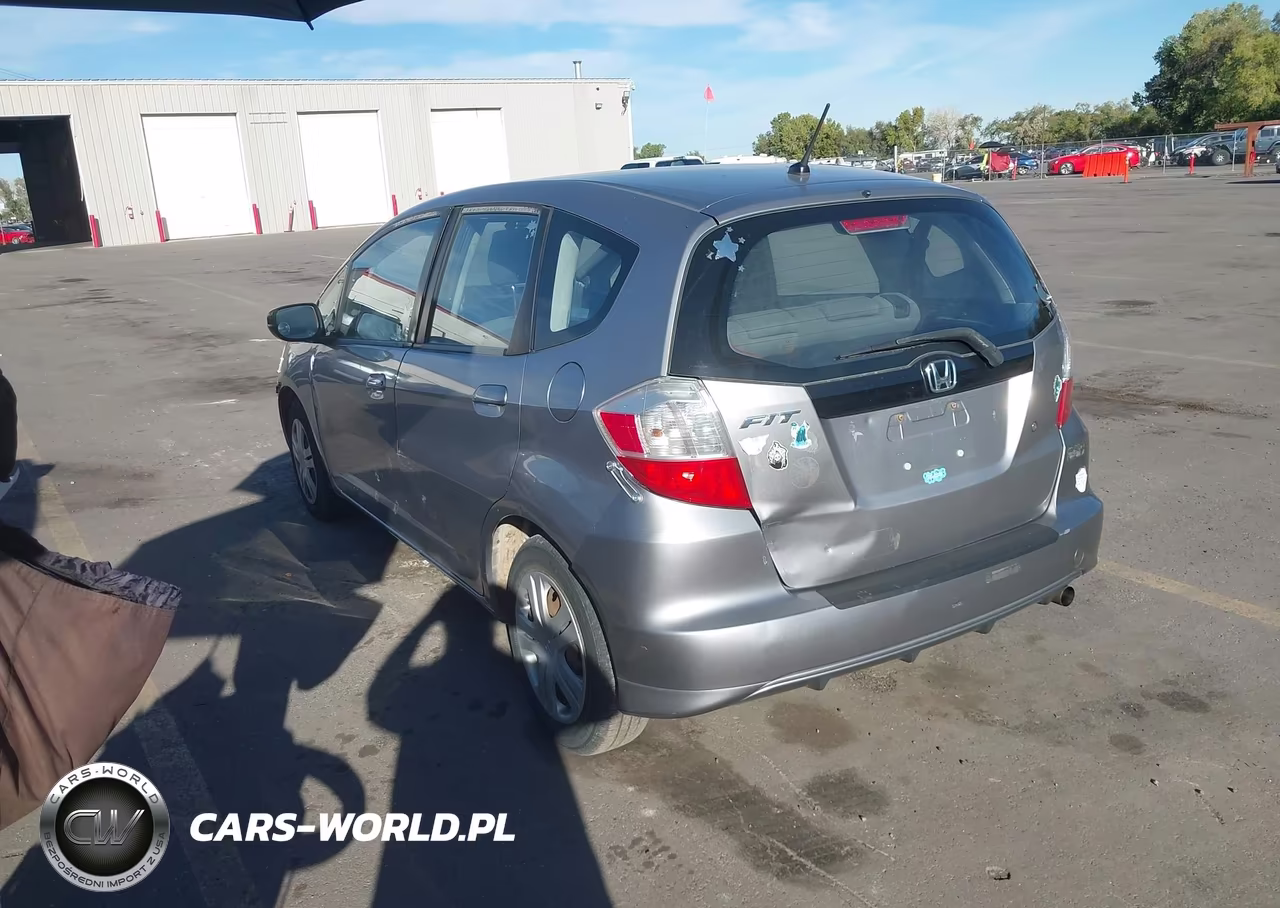 2009 Honda Fit VIN:JHMGE88239S056972 - 3