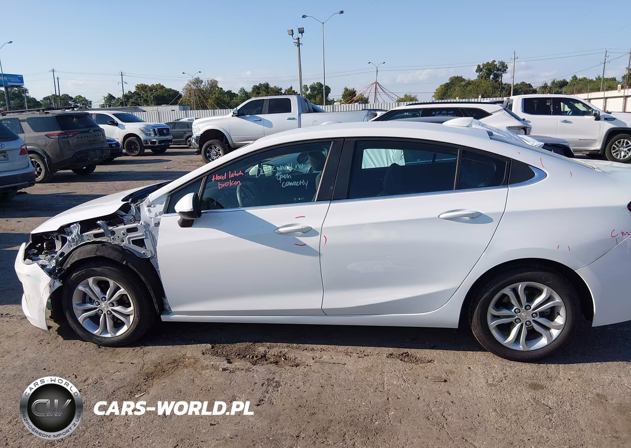 2019 Chevrolet Cruze Lt VIN:1G1BE5SM3K7107022 - 14