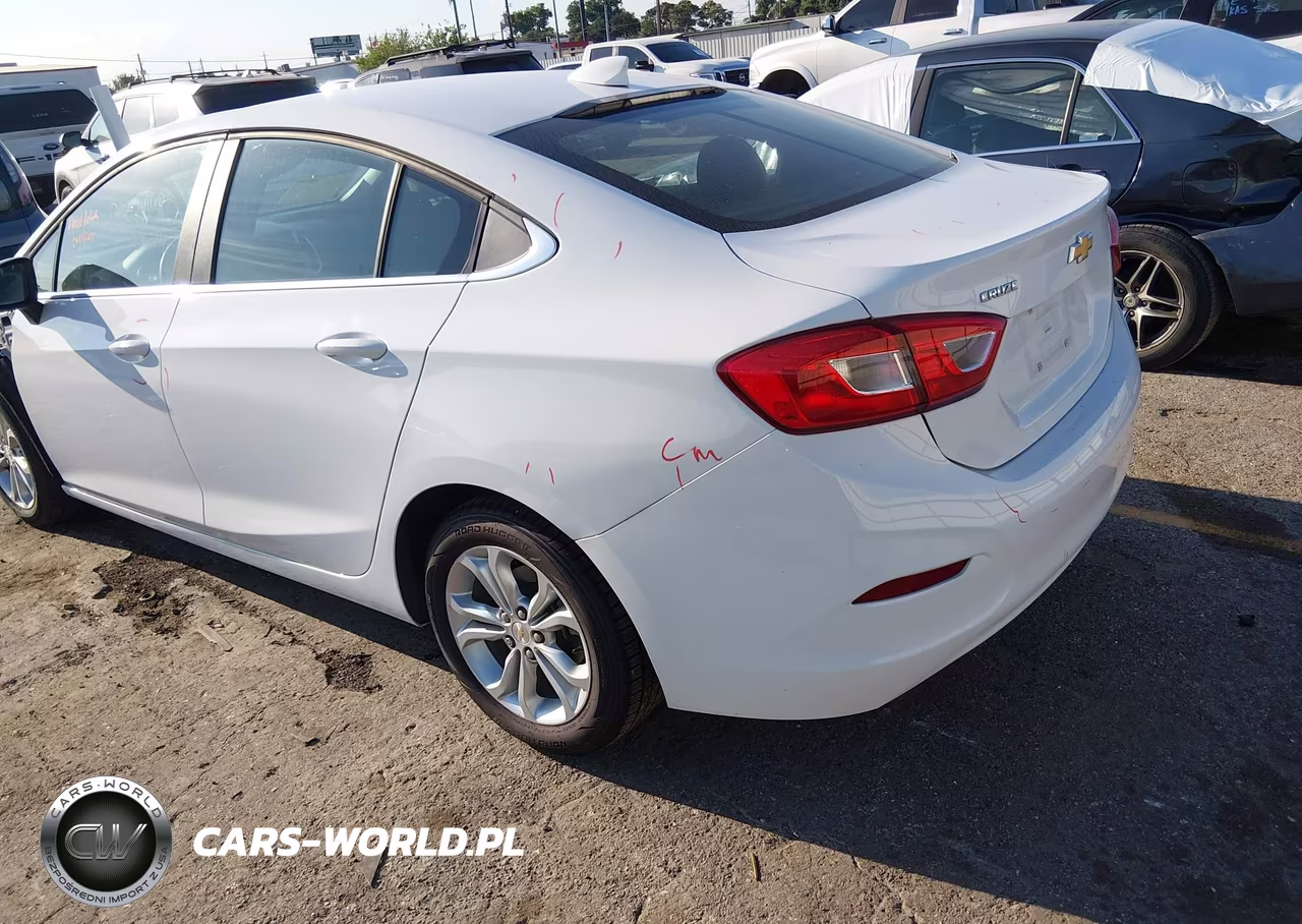 2019 Chevrolet Cruze Lt VIN:1G1BE5SM3K7107022 - 3