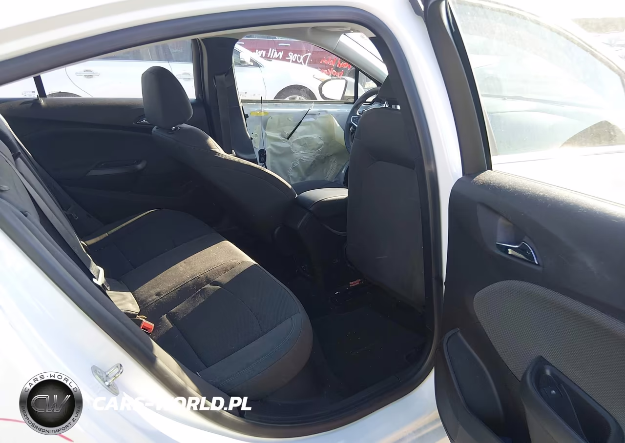 2019 Chevrolet Cruze Lt VIN:1G1BE5SM3K7107022 - 8