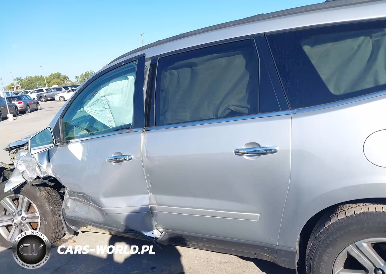 2015 Chevrolet Traverse 2Lt VIN:1GNKRHKDXFJ363929 - 14
