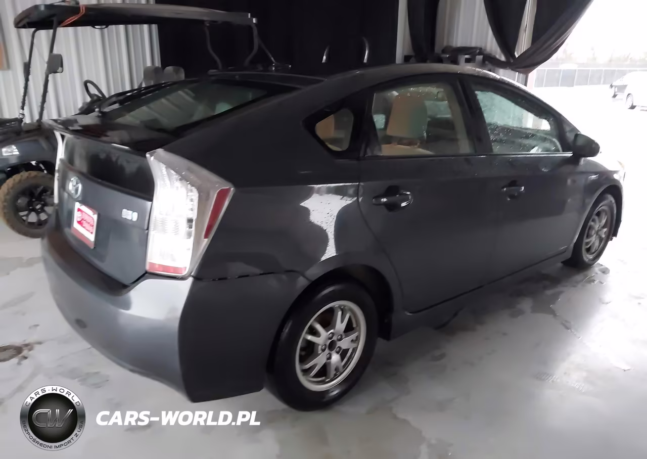 2011 Toyota Prius Two VIN:JTDKN3DU1B0260788 - 4