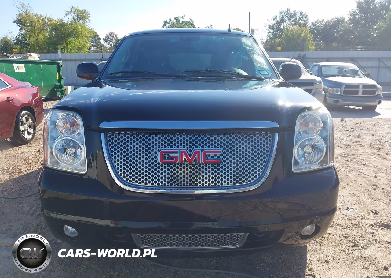 2013 GMC Yukon Denali VIN:1GKS1EEF8DR320348 - 12