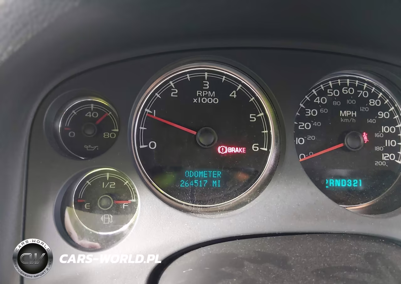 2007 Chevrolet Tahoe Ls VIN:1GNFC13027R419998 - 7