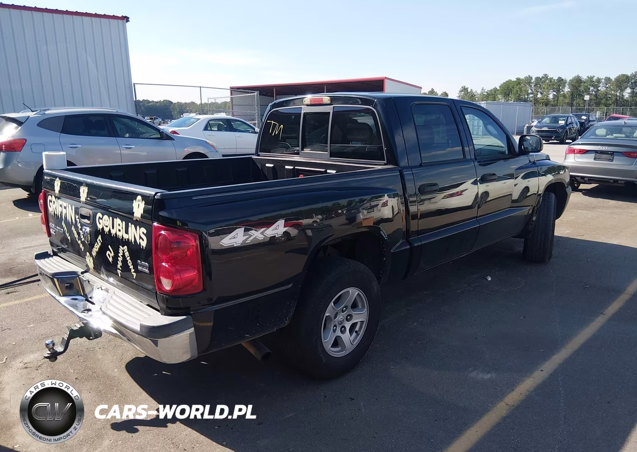 2005 Dodge Dakota Slt VIN:1D7HW48J85S342108 - 4