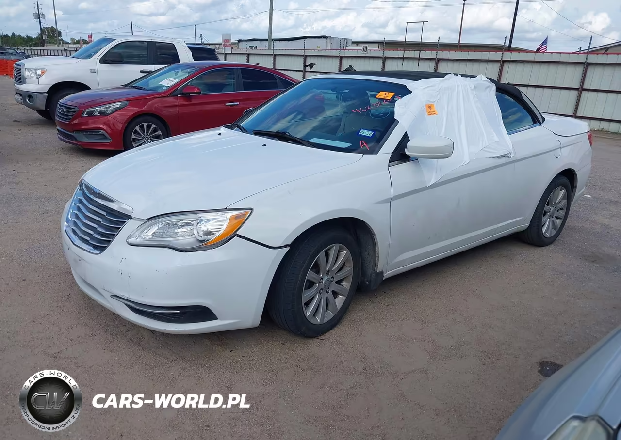 2013 Chrysler 200 Touring VIN:1C3BCBEB7DN511840 - 2