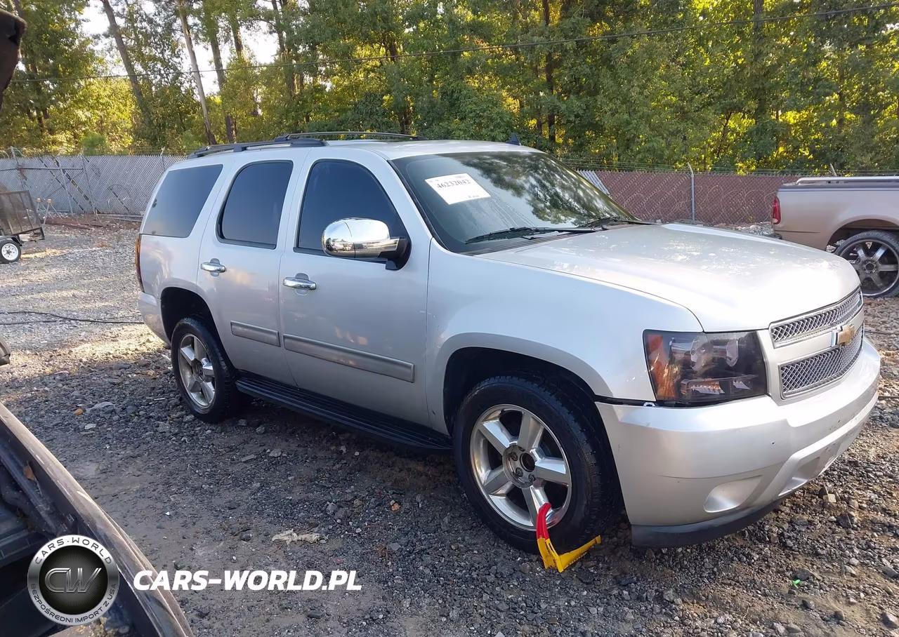 2011 Chevrolet Tahoe Lt VIN:1GNSCBE01BR105690 - 14