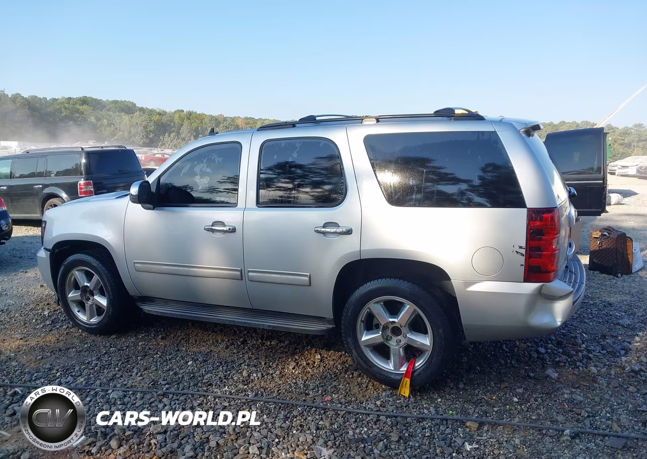 2011 Chevrolet Tahoe Lt VIN:1GNSCBE01BR105690 - 15