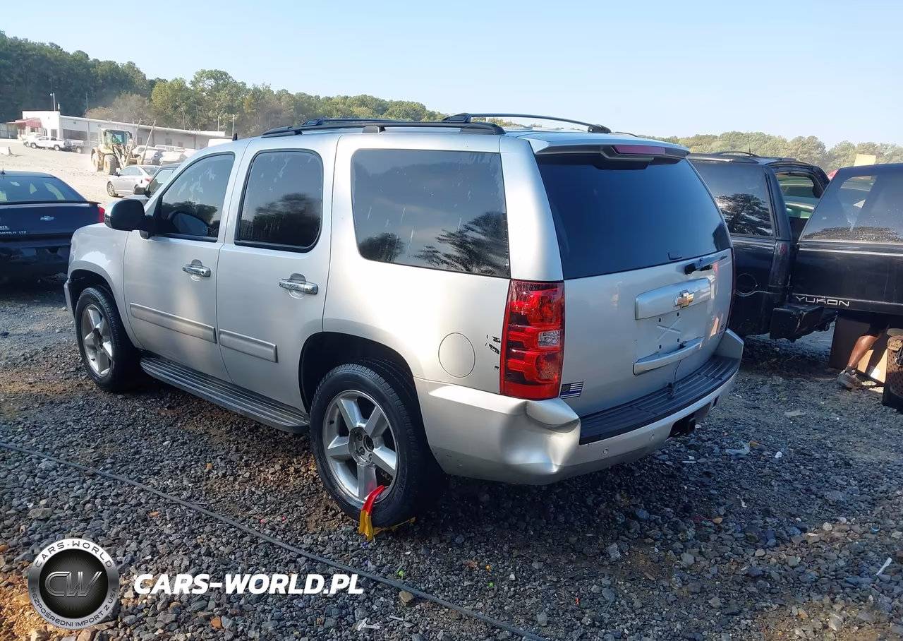 2011 Chevrolet Tahoe Lt VIN:1GNSCBE01BR105690 - 3