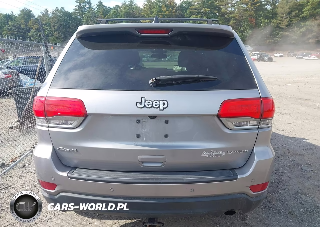 2016 Jeep Grand Cherokee Laredo VIN:1C4RJFAGXGC414141 - 16