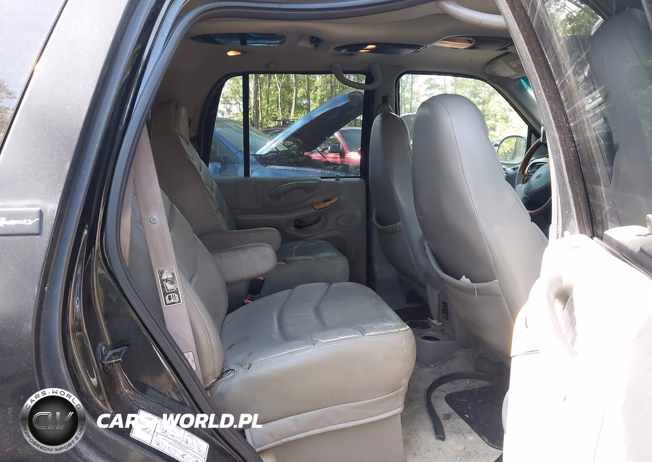 1999 Ford Expedition Eddie Bauer-Xlt VIN:1FMPU18L9XLA60693 - 8