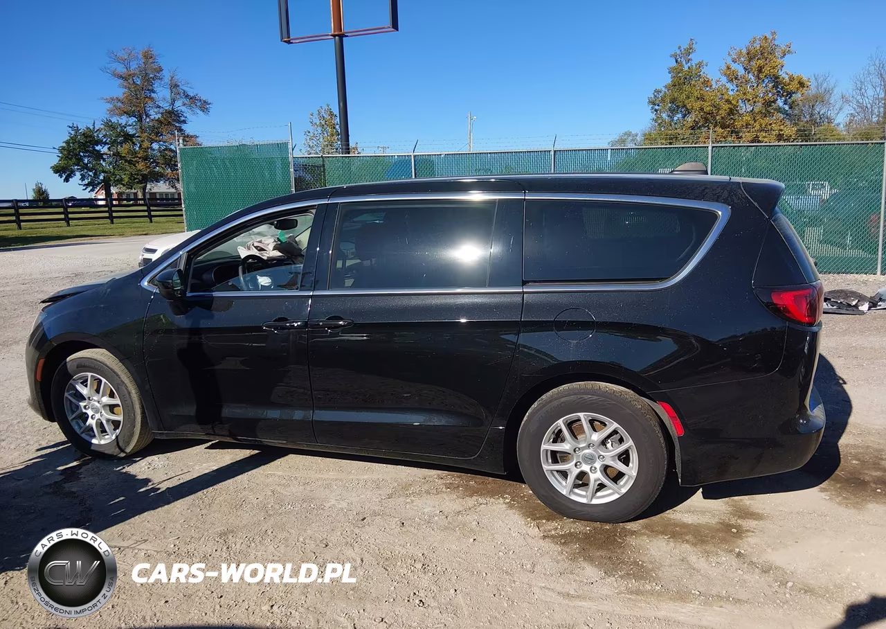 2024 Chrysler Voyager Lx VIN:2C4RC1CG7RR128817 - 14