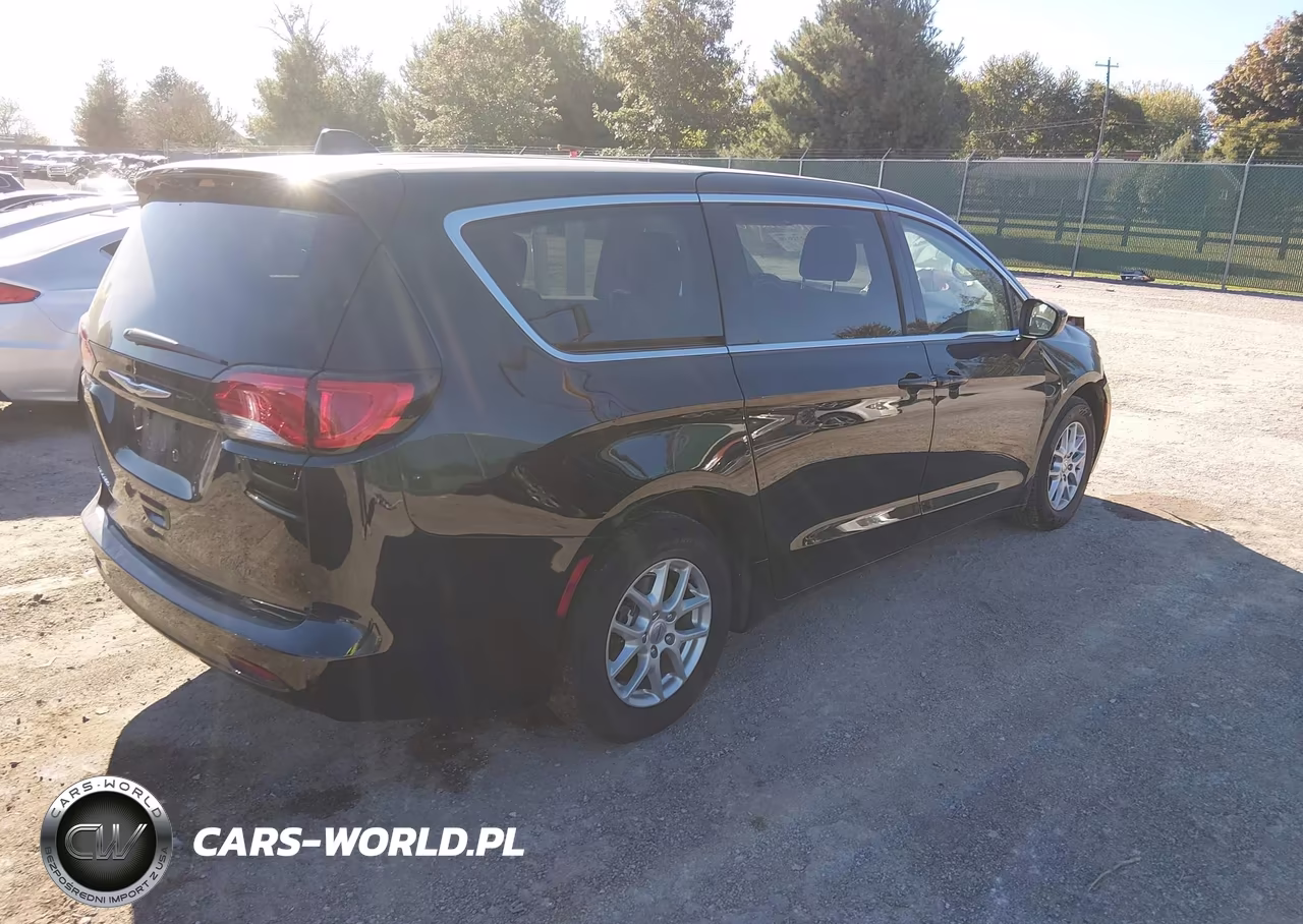 2024 Chrysler Voyager Lx VIN:2C4RC1CG7RR128817 - 4