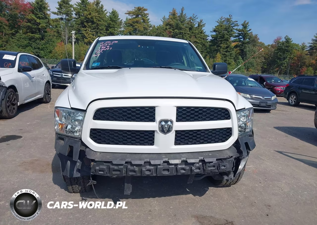 2018 Ram 1500 Express 4X4 6'4 Box VIN:1C6RR7FGXJS187769 - 13