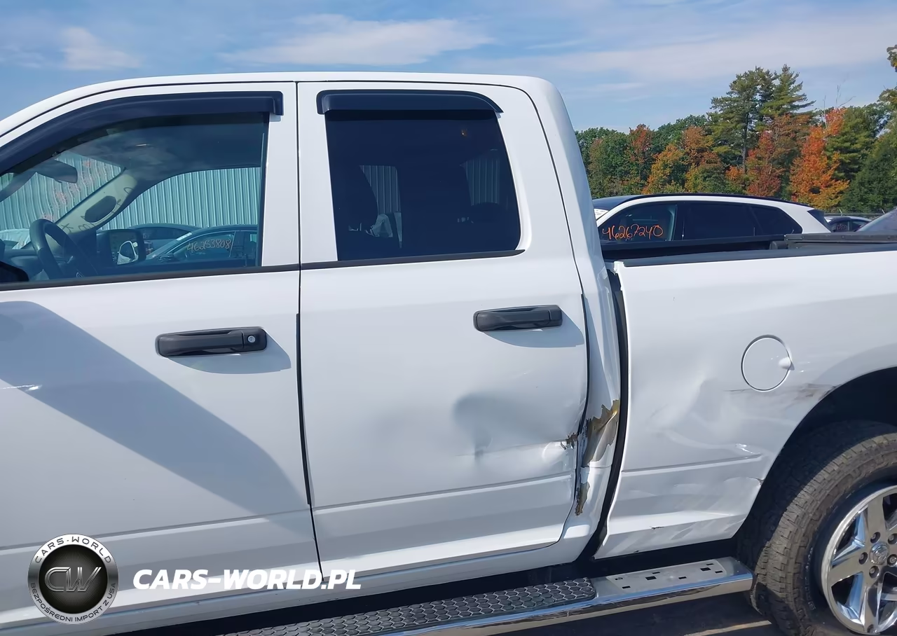 2018 Ram 1500 Express 4X4 6'4 Box VIN:1C6RR7FGXJS187769 - 19