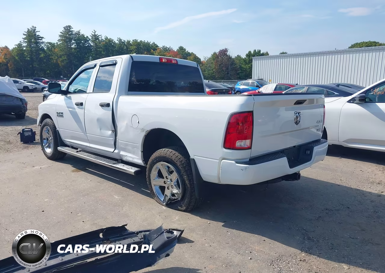 2018 Ram 1500 Express 4X4 6'4 Box VIN:1C6RR7FGXJS187769 - 3