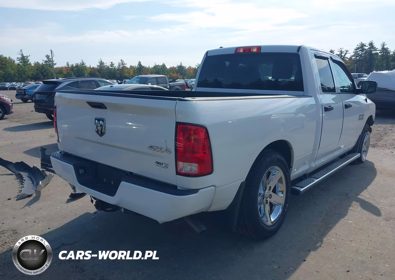 2018 Ram 1500 Express 4X4 6'4 Box VIN:1C6RR7FGXJS187769 - 4