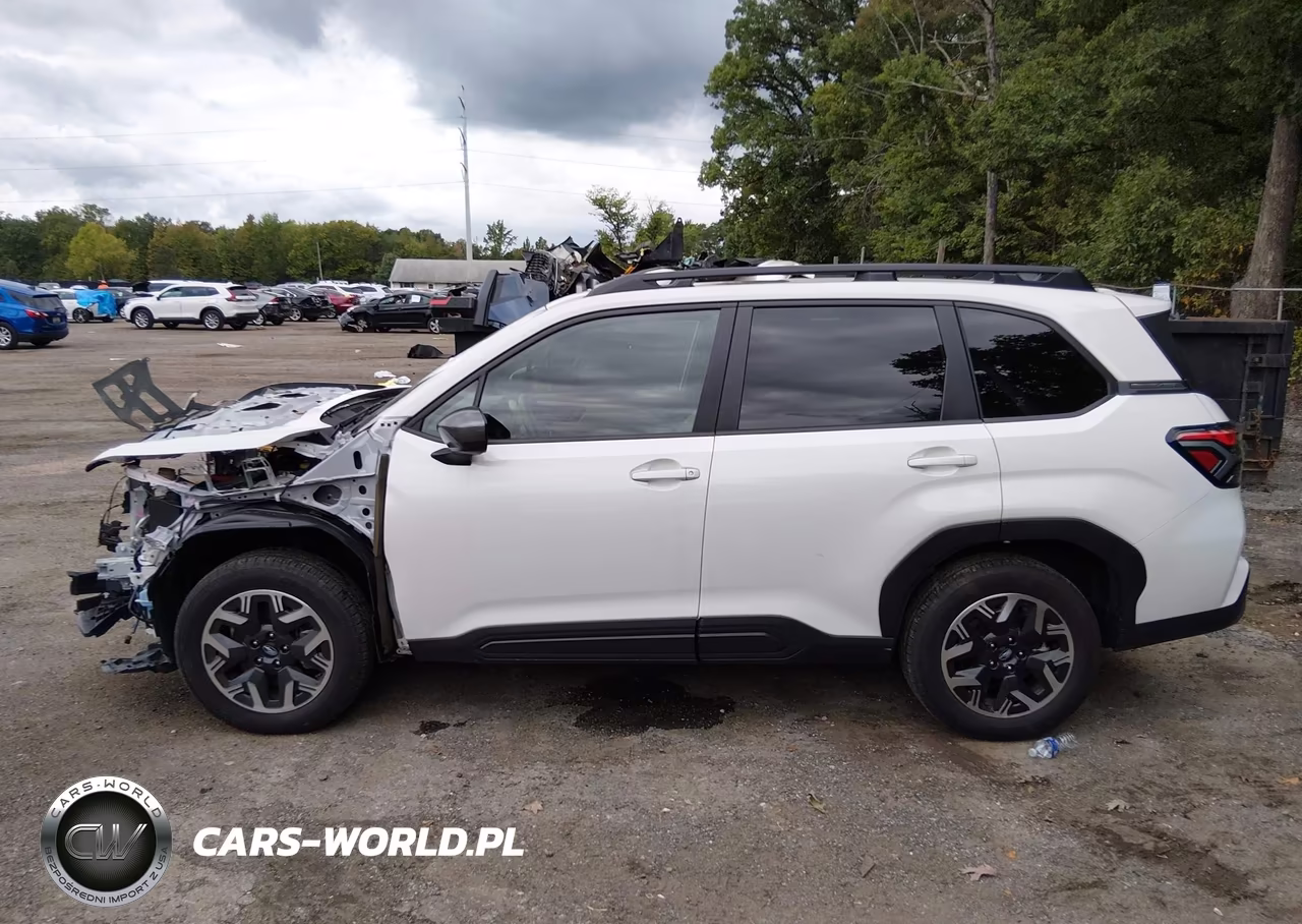 2025 Subaru Forester Premium VIN:JF2SLDDC9SH590748 - 14