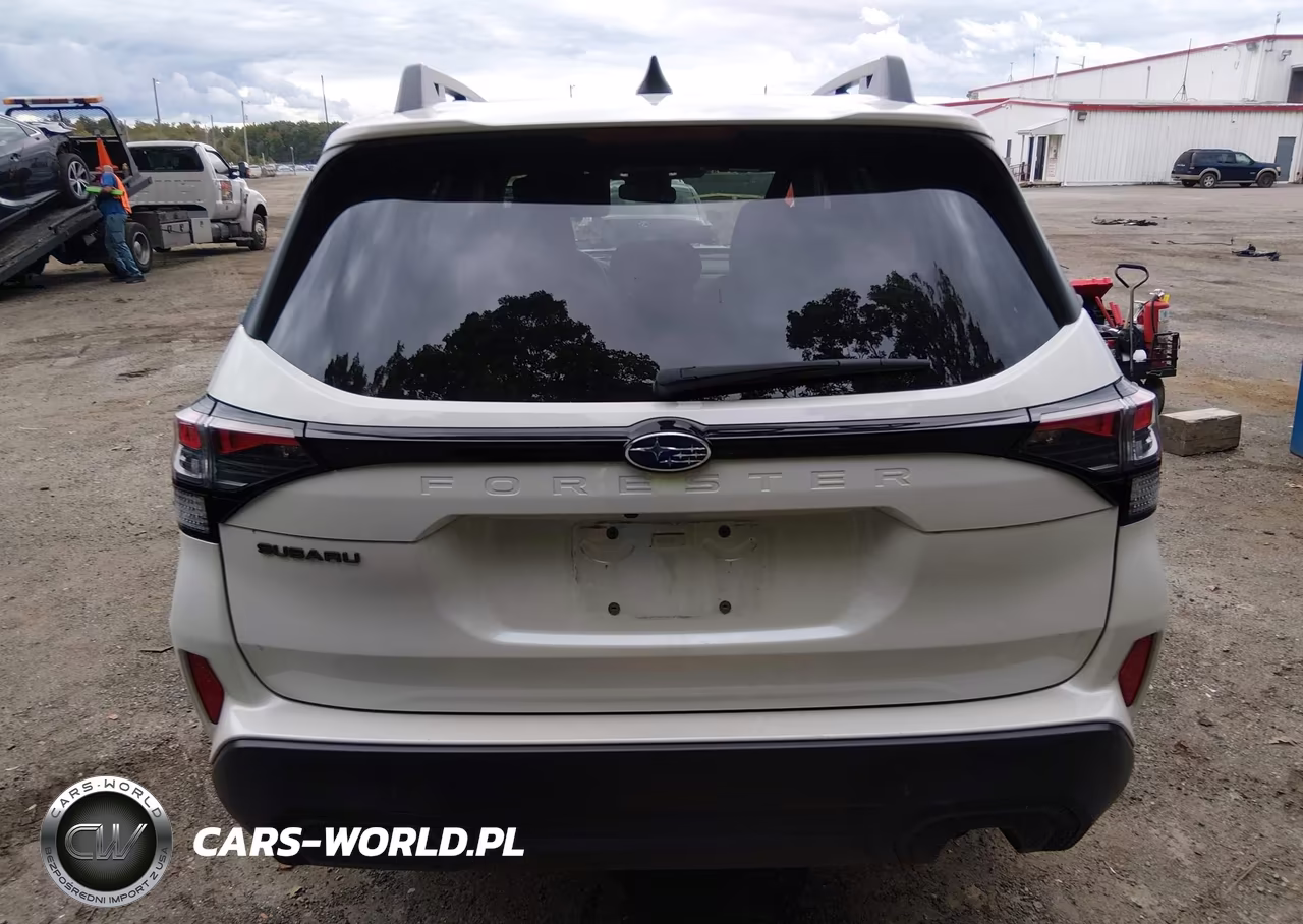 2025 Subaru Forester Premium VIN:JF2SLDDC9SH590748 - 16